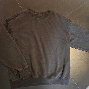 H&M Black Women's Crew Neck Sweater
